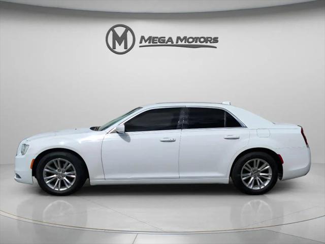 2021 Chrysler 300 Touring
