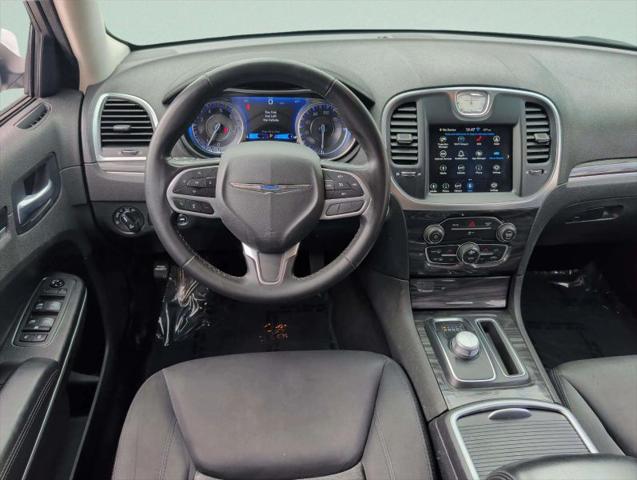 2021 Chrysler 300 Touring