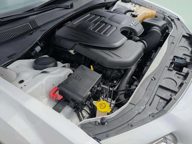 2021 Chrysler 300 Touring