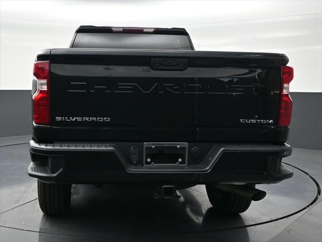 2023 Chevrolet Silverado 2500HD 4WD Crew Cab Standard Bed Custom