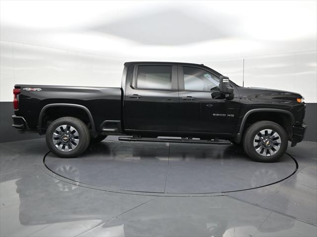 2023 Chevrolet Silverado 2500HD 4WD Crew Cab Standard Bed Custom