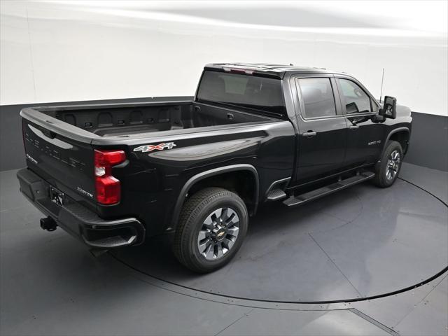 2023 Chevrolet Silverado 2500HD 4WD Crew Cab Standard Bed Custom