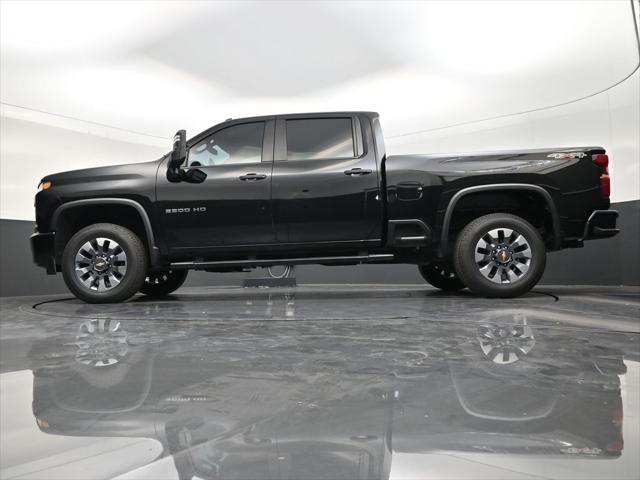 2023 Chevrolet Silverado 2500HD 4WD Crew Cab Standard Bed Custom