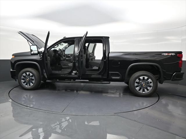 2023 Chevrolet Silverado 2500HD 4WD Crew Cab Standard Bed Custom
