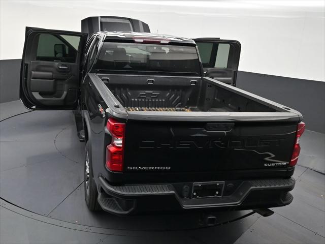 2023 Chevrolet Silverado 2500HD 4WD Crew Cab Standard Bed Custom