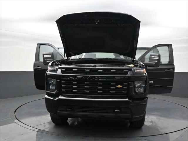 2023 Chevrolet Silverado 2500HD 4WD Crew Cab Standard Bed Custom