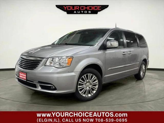 2015 Chrysler Town & Country Touring-L for sale in Elgin, IL