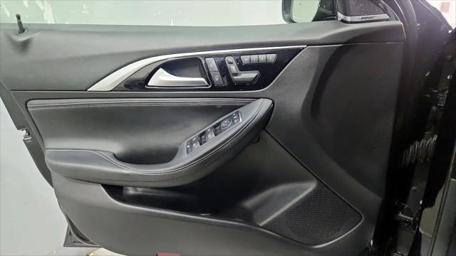 2017 INFINITI QX30 Premium