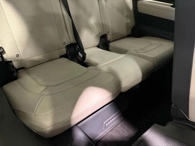 2024 Land Rover Defender 130 P300 S