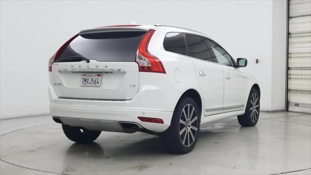 2016 Volvo XC60 T5 Drive-E Platinum