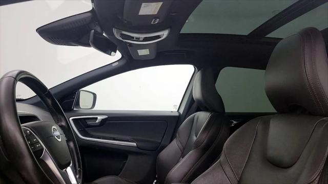 2016 Volvo XC60 T5 Drive-E Platinum