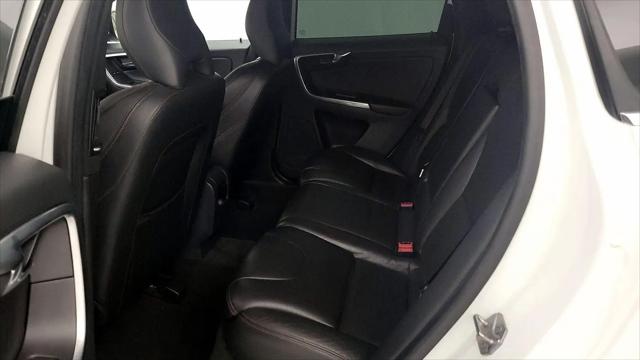 2016 Volvo XC60 T5 Drive-E Platinum