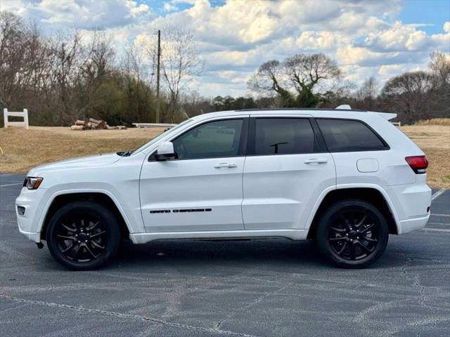 2022 Jeep Grand Cherokee Laredo X 4x4