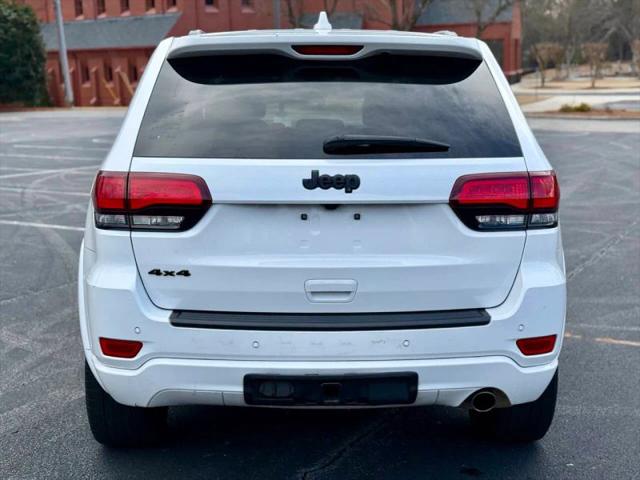 2022 Jeep Grand Cherokee Laredo X 4x4