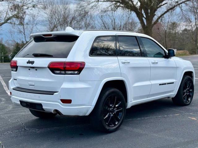 2022 Jeep Grand Cherokee Laredo X 4x4