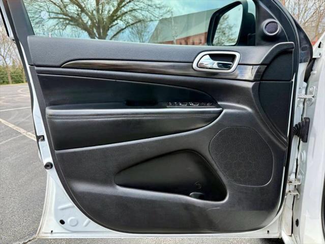 2022 Jeep Grand Cherokee Laredo X 4x4