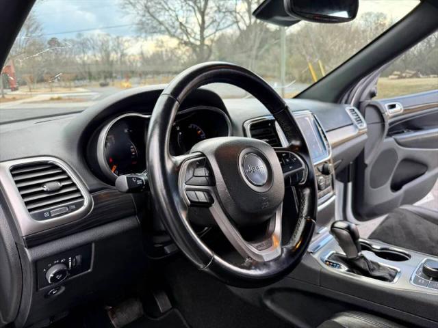 2022 Jeep Grand Cherokee Laredo X 4x4