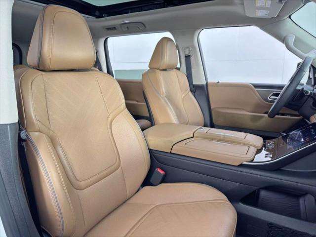 2025 INFINITI QX80 LUXE AWD