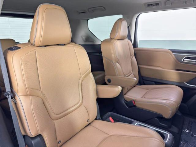2025 INFINITI QX80 LUXE AWD