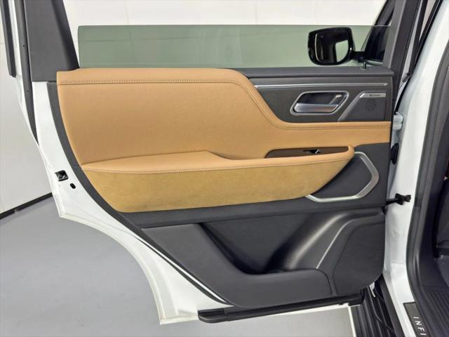 2025 INFINITI QX80 LUXE AWD