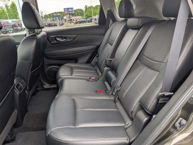2017 Nissan Rogue SL