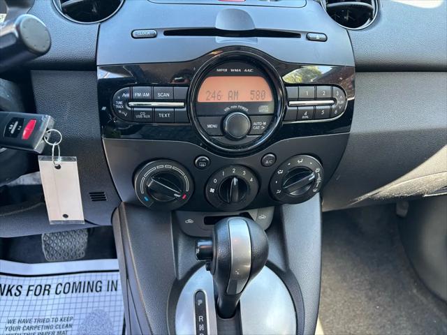 2013 Mazda Mazda2 Touring