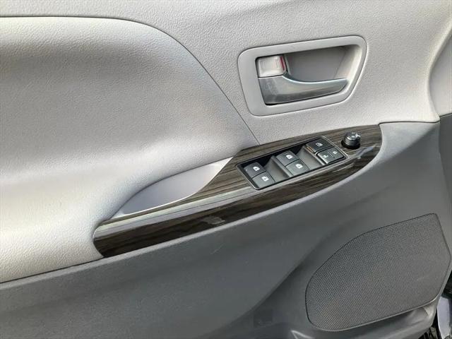 2015 Toyota Sienna XLE Premium 7 Passenger
