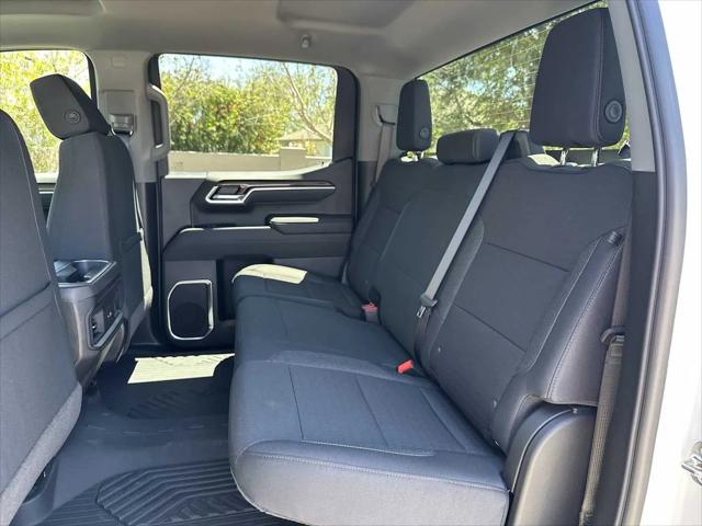 2026 Chevrolet Silverado 1500 4WD Crew Cab Short Bed RST