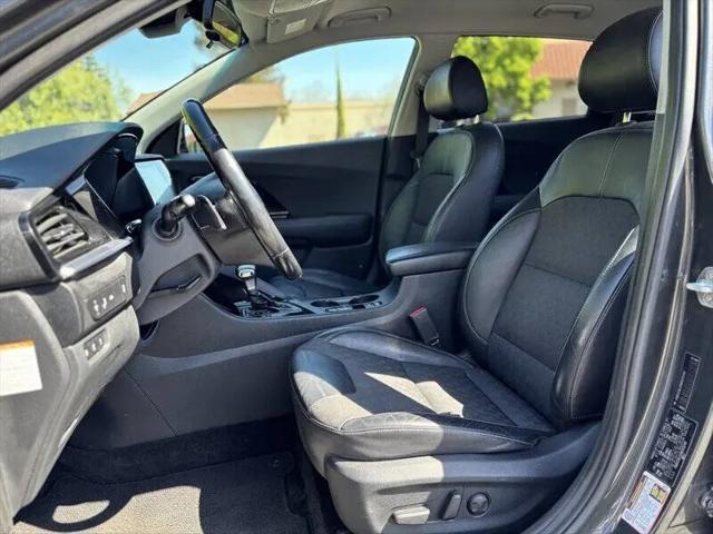 2022 Kia Niro Plug-In Hybrid EX