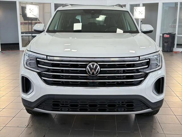 2026 Volkswagen Atlas SE with Technology