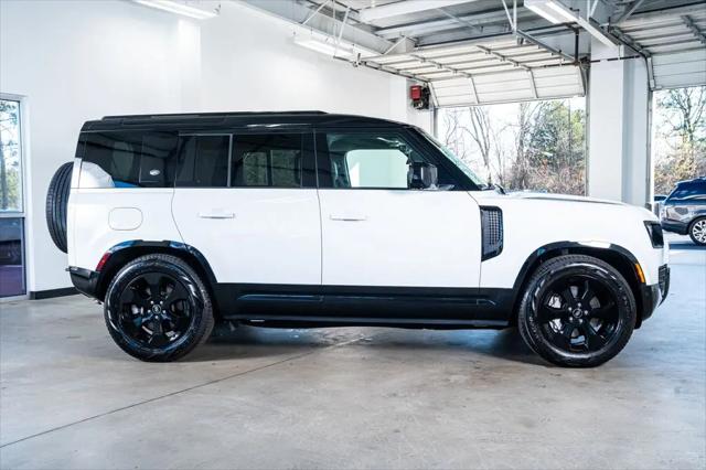 2023 Land Rover Defender 110 X-Dynamic SE
