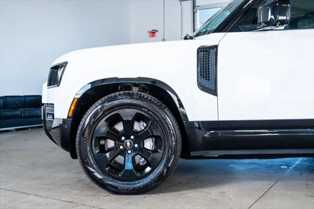 2023 Land Rover Defender 110 X-Dynamic SE