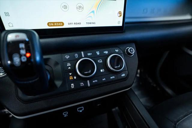 2023 Land Rover Defender 110 X-Dynamic SE