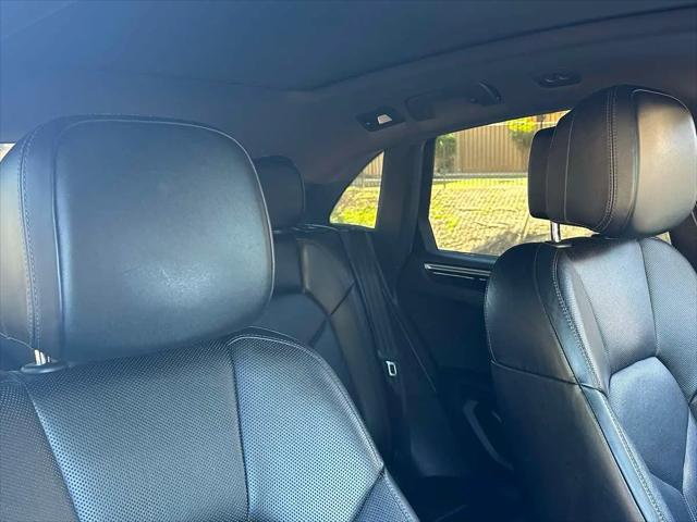 2018 Porsche Macan Macan
