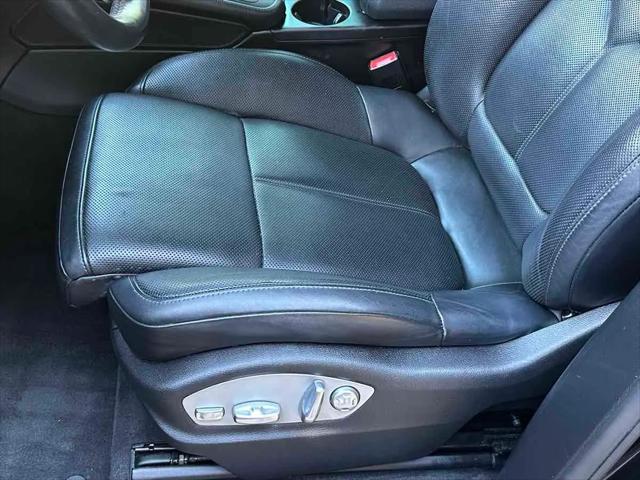 2018 Porsche Macan Macan