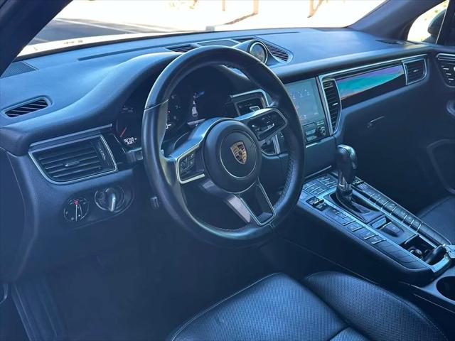 2018 Porsche Macan Macan