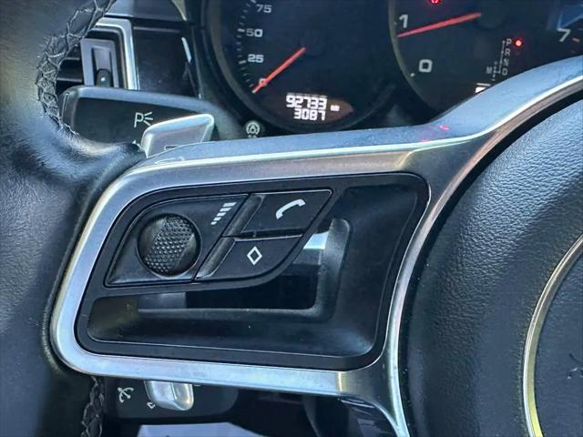 2018 Porsche Macan Macan