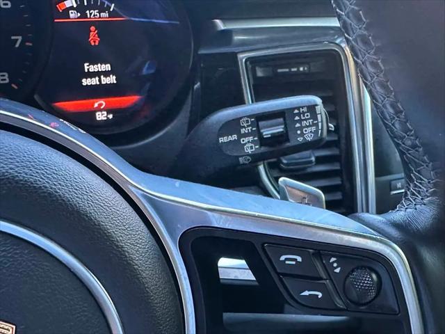 2018 Porsche Macan Macan