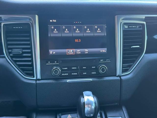 2018 Porsche Macan Macan