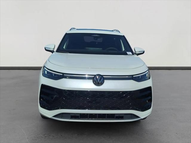 2026 Volkswagen Tiguan SEL R-Line Turbo