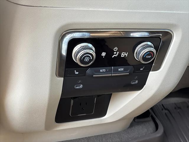 2022 GMC Yukon 4WD Denali