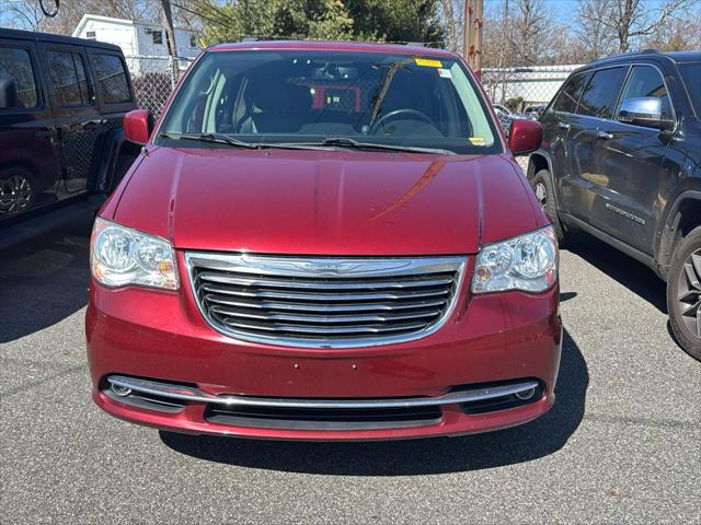 2016 Chrysler Town and Country Touring 2016 Chrysler Town and Country Touring