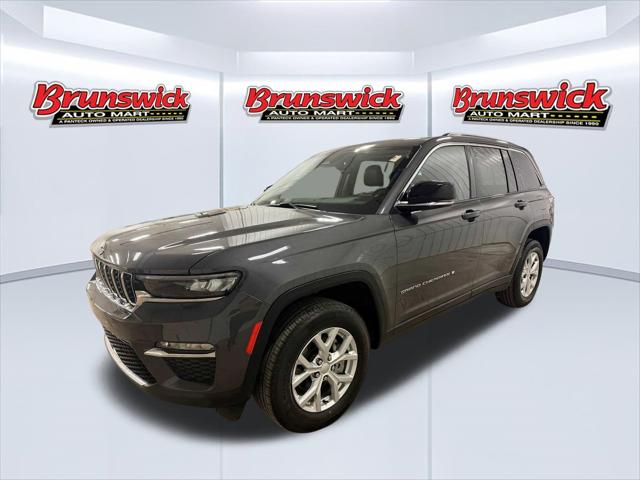 2023 Jeep Grand Cherokee Limited 4x4 for sale in Brunswick, OH