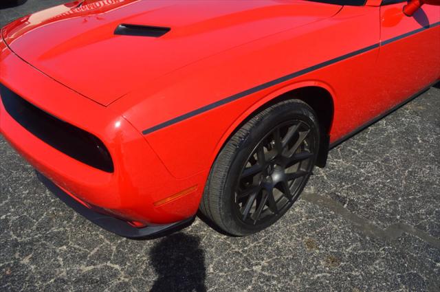 2015 Dodge Challenger SXT