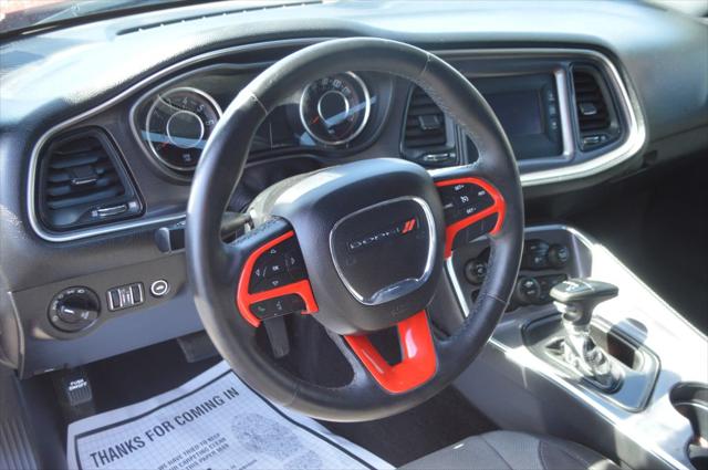 2015 Dodge Challenger SXT