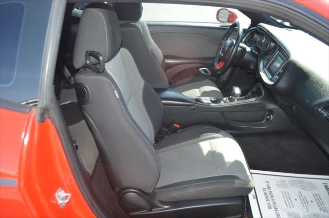 2015 Dodge Challenger SXT