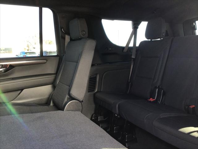 2026 Chevrolet Suburban LS, 4WD