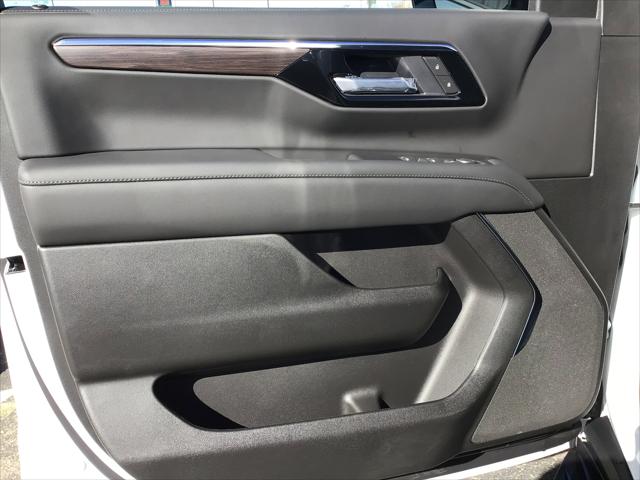 2026 Chevrolet Suburban LS, 4WD