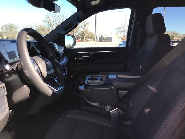 2026 Chevrolet Suburban LS, 4WD