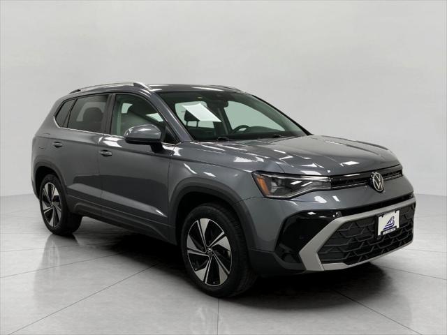 2025 Volkswagen Taos 1.5T SE for sale in Appleton, WI
